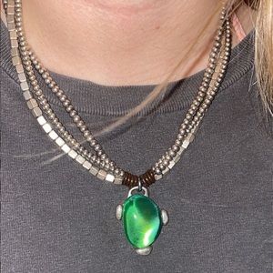 UNO de 50 silver plated necklace w/ green pendant